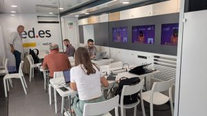 El Espacio Red.es, un área polivalente que servirá como punto de encuentro para medios de comunicación, presentaciones de programas, ruedas de prensa y reuniones con representantes del ecosistema digital.