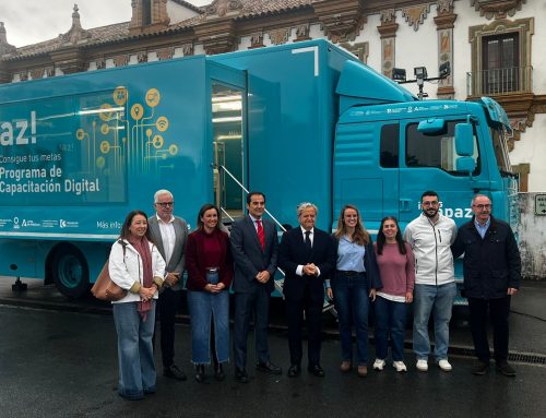 Córdoba pone en marcha un aula móvil para combatir la brecha territorial y digital