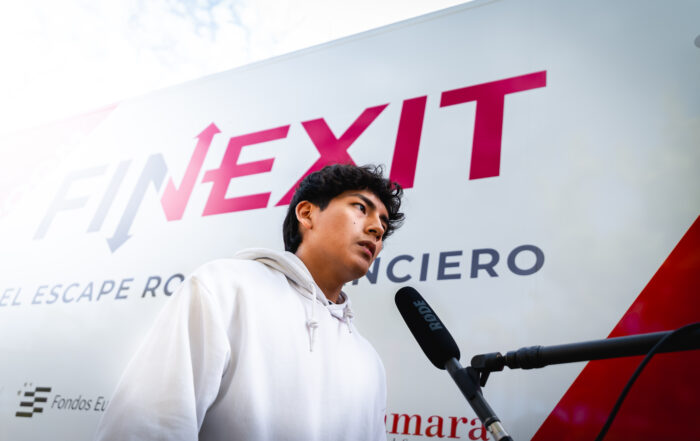 La campaña "Finexit, el Escape Room Financiero" continúa su recorrido por los colegios españoles generando repercusión en medios de comunicación nacionales.